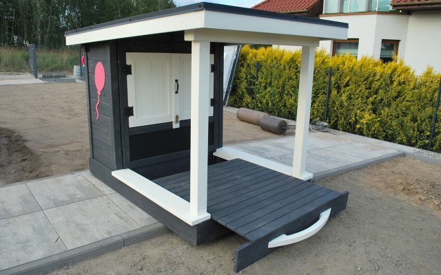 Domek dla dzieci z placem zabaw – idealne miejsce na zabawę i rozwój Twojego dziecka