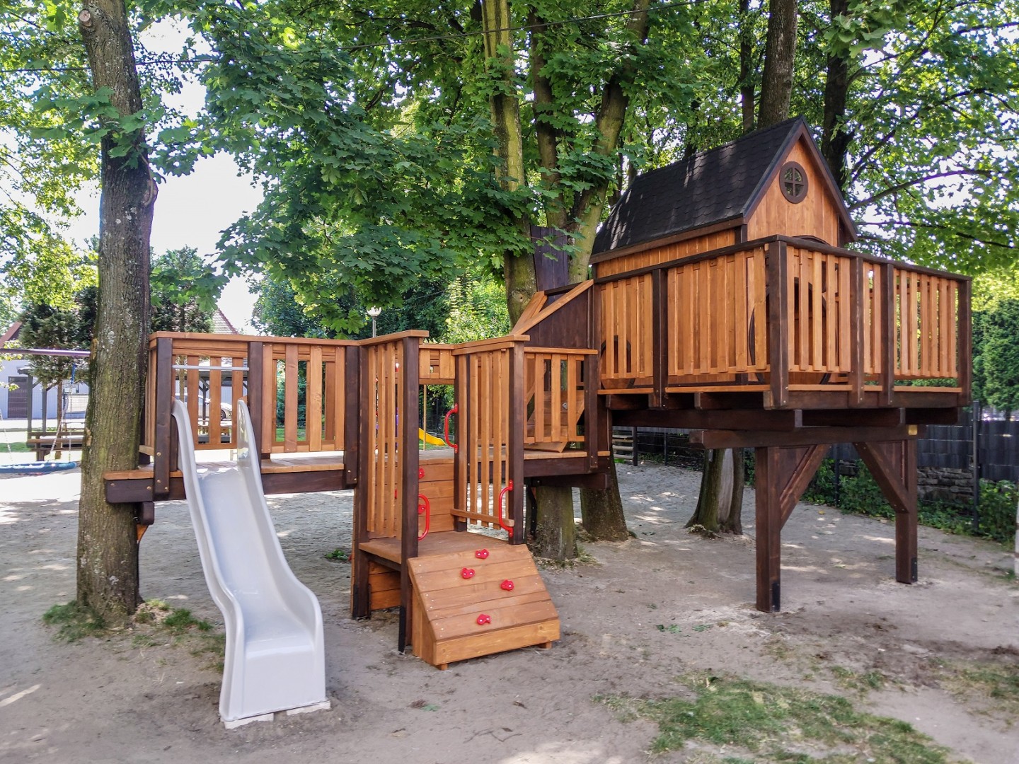 domek-na-drzewie-16 (9).jpg