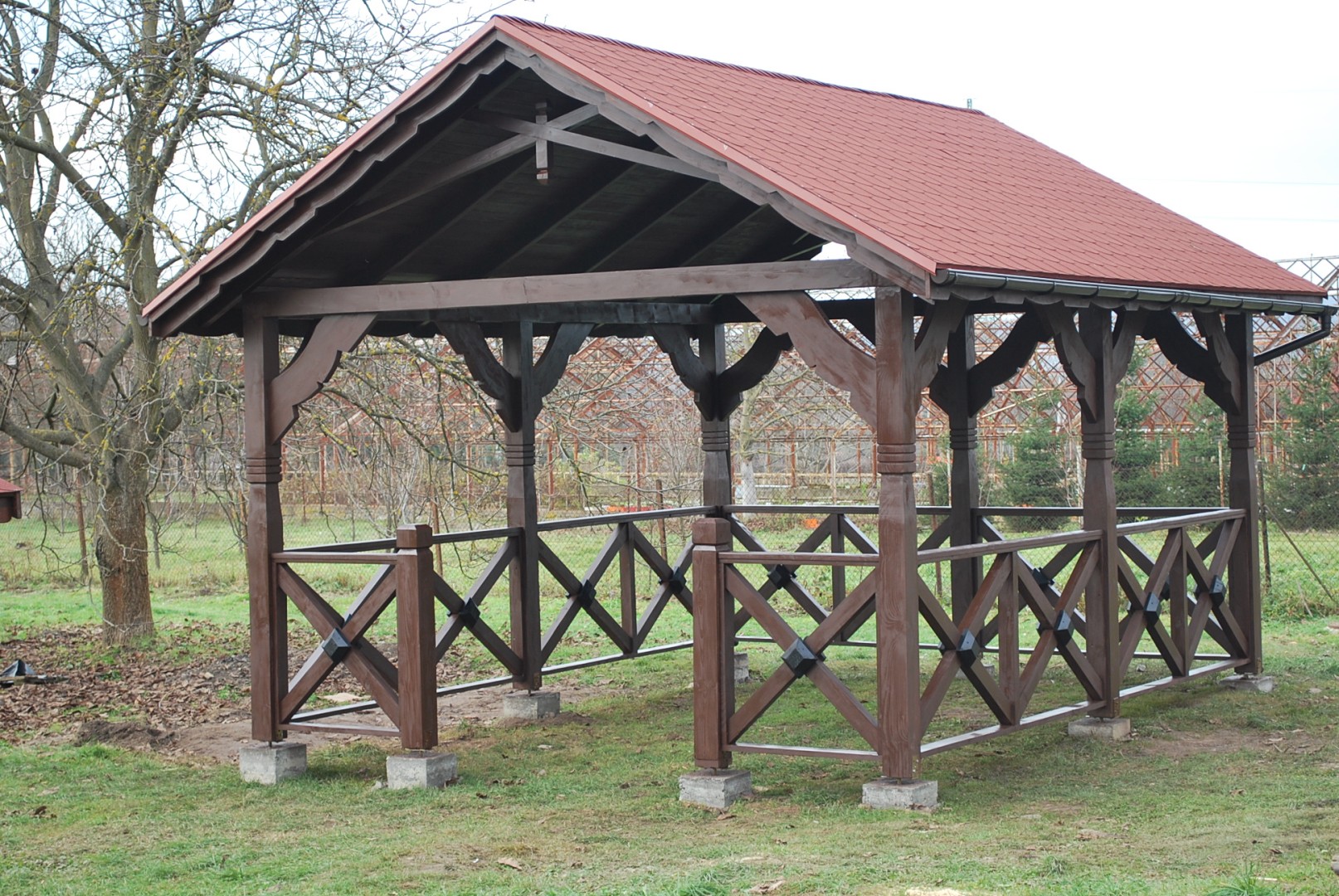 altana w stylu rustykalnym