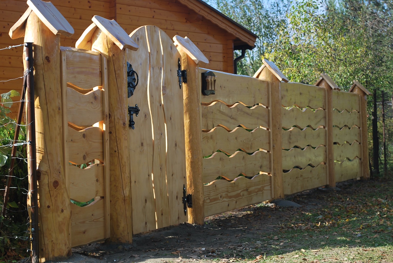 OGRODZENIE 1 (1).JPG