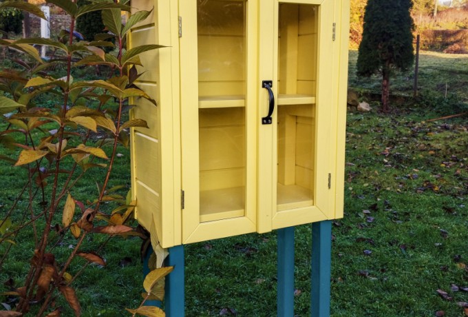 BIBLIOTECZKA 02 A żółto-zielona (2).jpg