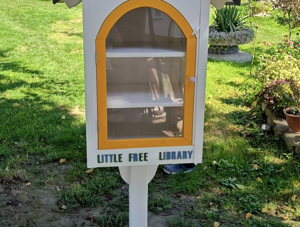 Biblioteczka plenerowa dla dzieci