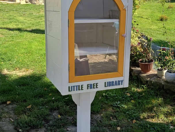 Biblioteczka plenerowa