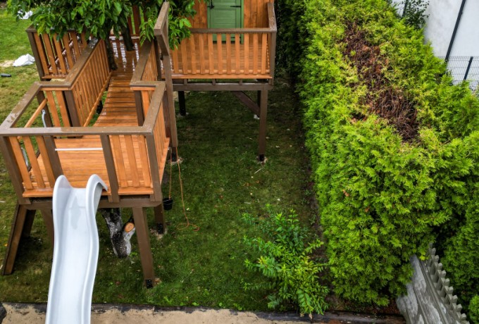 domek na drzewie 18 z placem zabaw (9).jpg