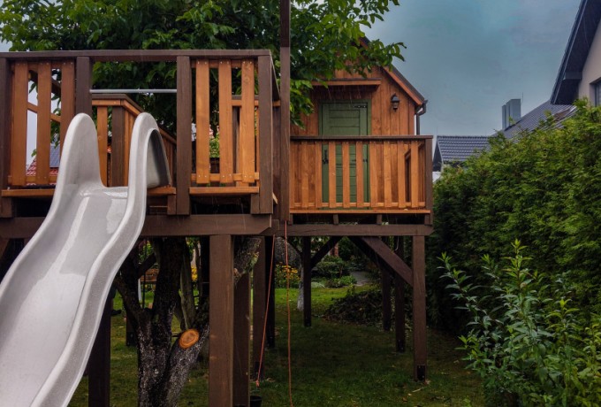 domek na drzewie 18 z placem zabaw (15).jpg